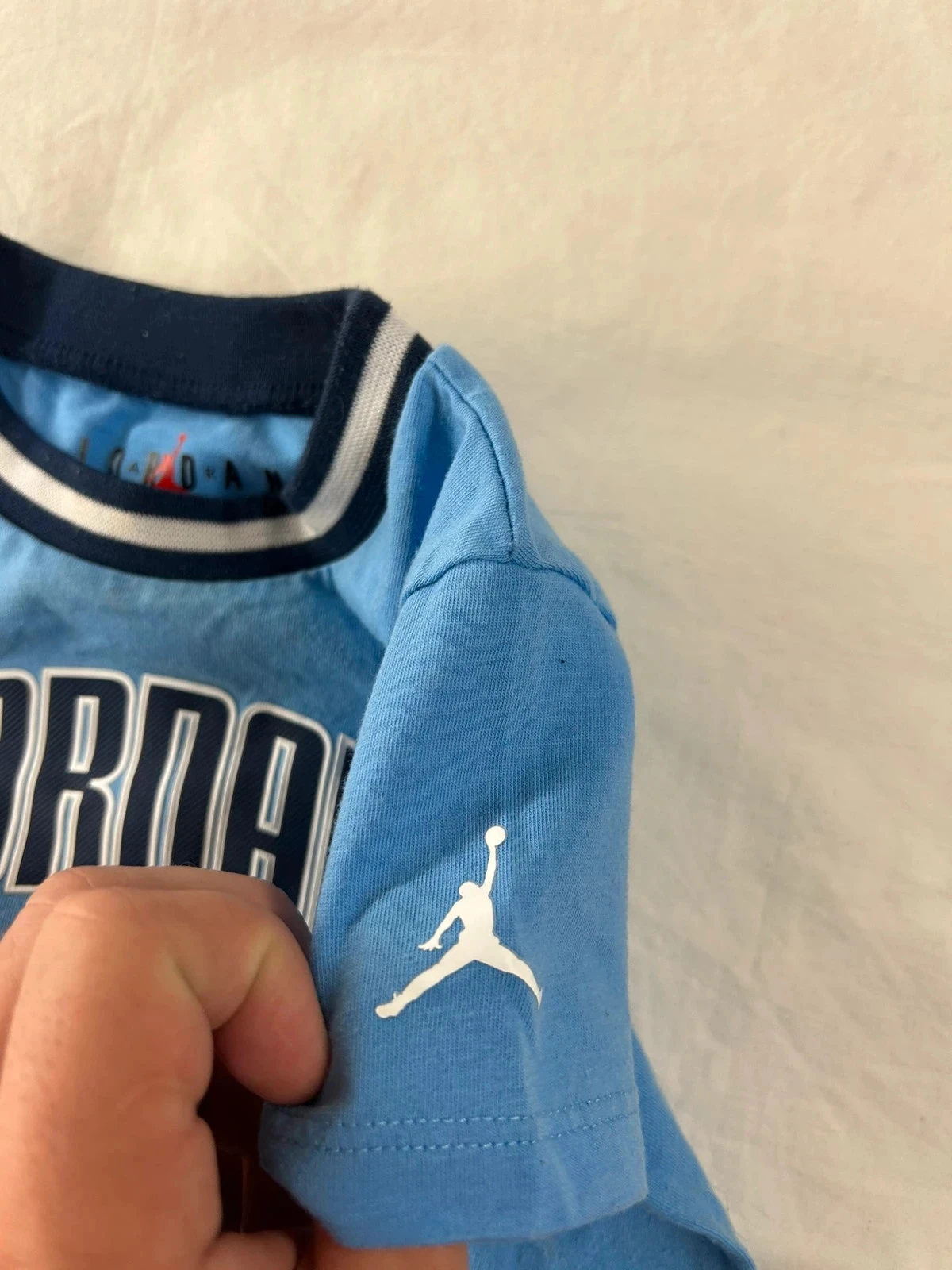 Camiseta azul claro para niños Jordan 24 meses – photo 7